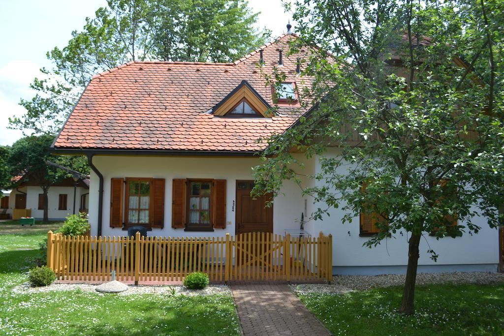 Apartma Trobentica 15 Moravske Toplice Room photo